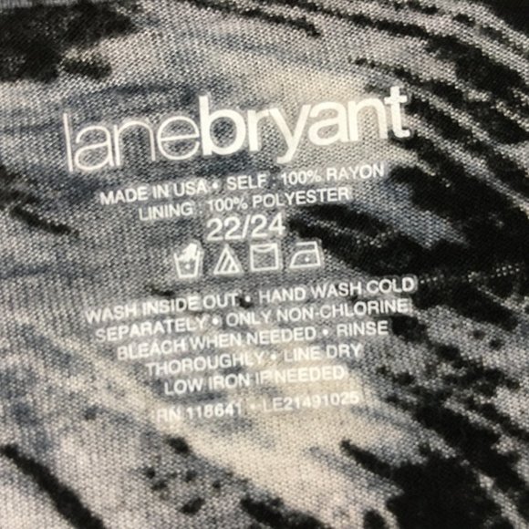 Lane Bryant Top 22 24 Cap Sleeve Knit Tiered Layered Gray Printed Career Casual - Picture 2 of 8